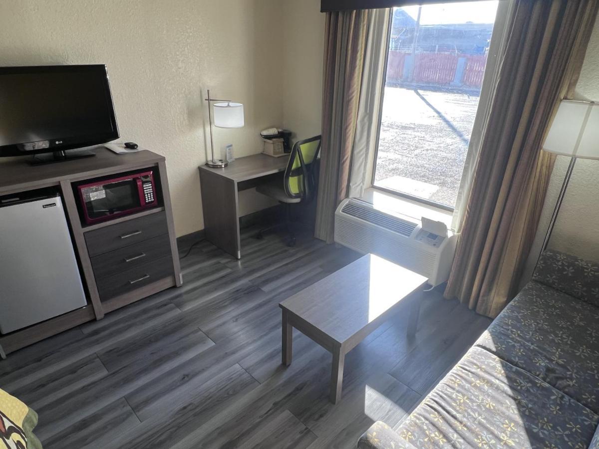 Super 8 By Wyndham Ft Stockton Motel Fort Stockton Buitenkant foto