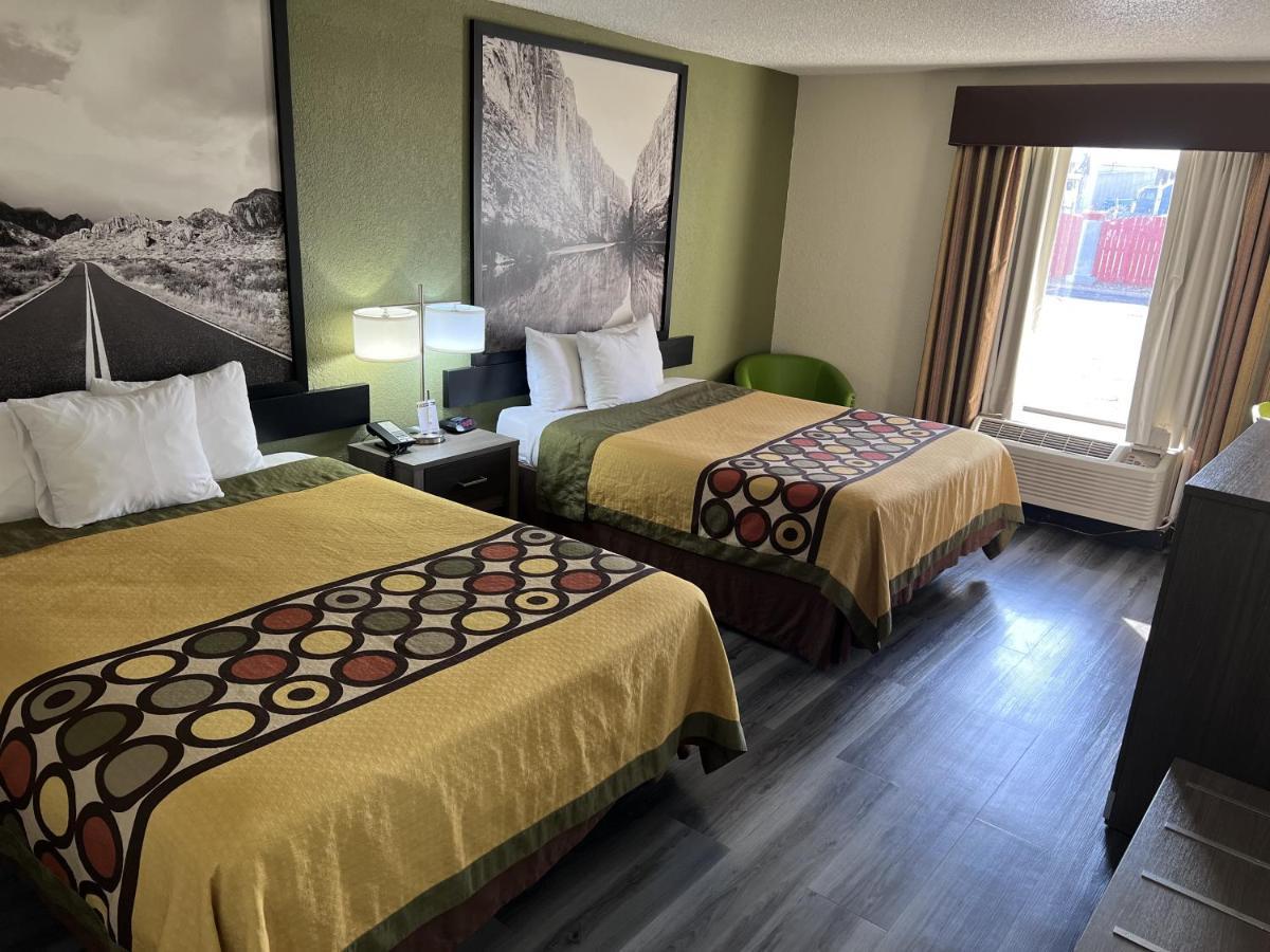 Super 8 By Wyndham Ft Stockton Motel Fort Stockton Buitenkant foto