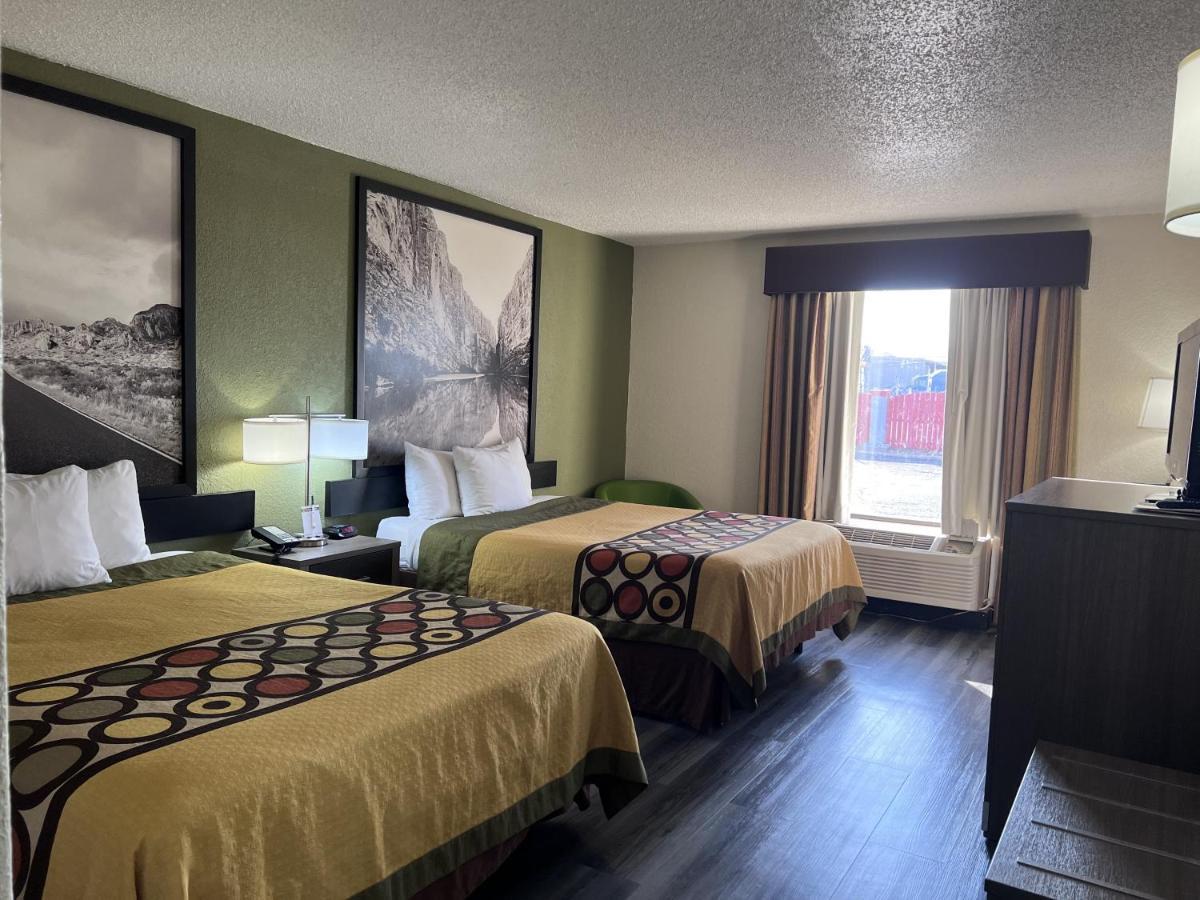 Super 8 By Wyndham Ft Stockton Motel Fort Stockton Buitenkant foto