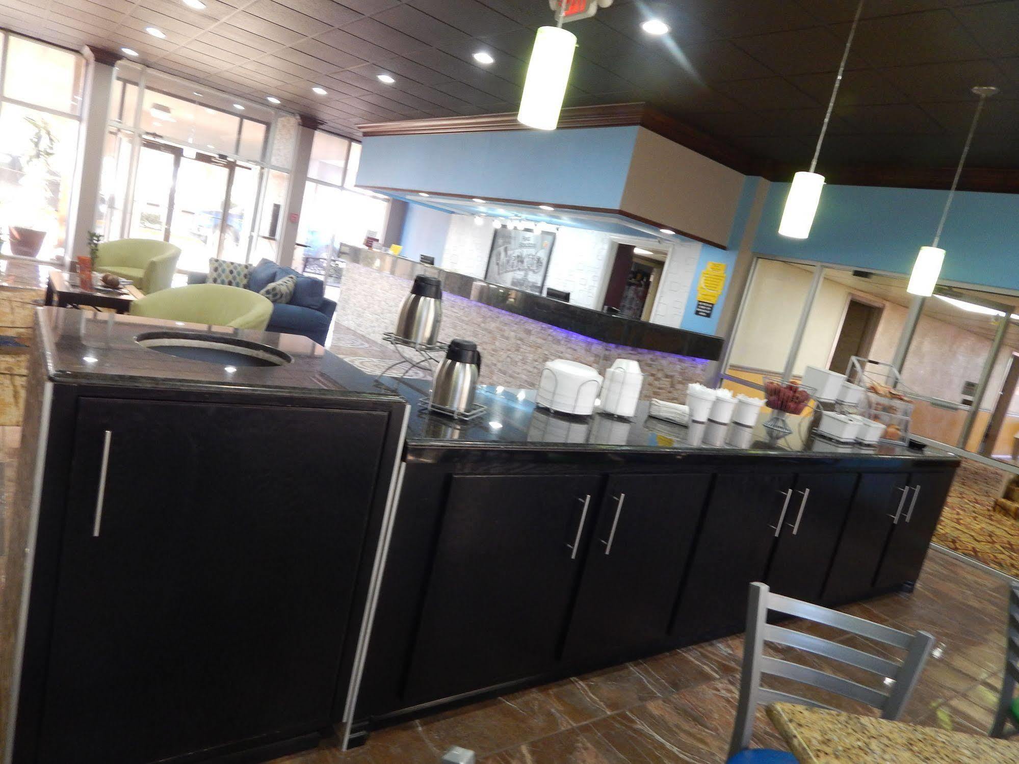 Super 8 By Wyndham Ft Stockton Motel Fort Stockton Buitenkant foto